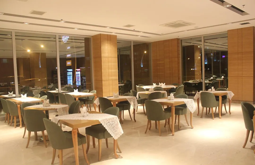 YZE Pırlanta Hotel-1